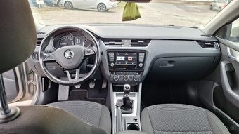 ŠKODA OCTAVIA COMBI 1.6 TDI - 11