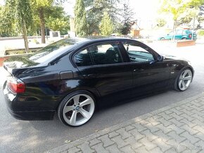 BMW E90 320D 120KW - 11