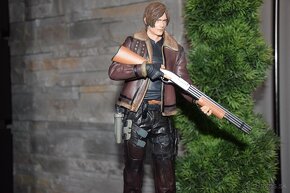 Resident Evil Leon Kennedy - 11