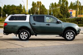 Mitsubishi L200 2,5 DI-D Double Cab (ťažné,hardtop,pôvod SR) - 11