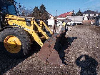 Predám traktor bager komatsu 97S - 11