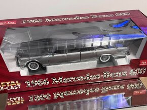 1:18 Mercedes-Benz 600 Pullman - Silver/Black - SunStar - 11