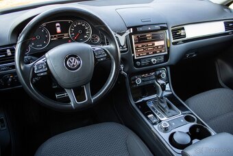 Volkswagen Touareg 3.0 V6 TDI 240k webasto, panorama - 11