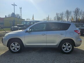 Toyota RAV4 2.2l D-4D 150 Lux Top stav Kúpené v SR - 11