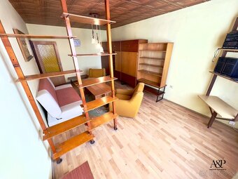 VEĽKÝ 2 IZB. BYT S BALKÓNOM V CENTRE MESTA, 68M2, NÁMESTIE O - 11