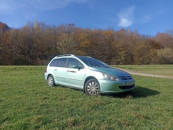 Peugeot 307 SW - 11