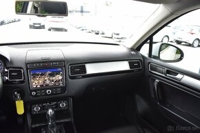 Volkswagen Touareg 3.0TDi.DPH.PRAV.SERVIS VW.BEZ VZDUCHU - 11