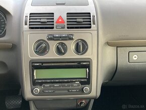 VOLKSWAGEN TOURAN 2,0 TDi DSG - 11