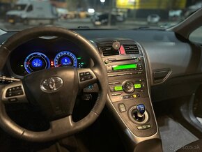 Toyota Auris Hybrid 1.8 HEV - 11