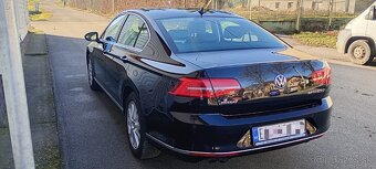 Volkswagen Passat 2.0 TDI 140kw Highline 4MOTION DSG - 11