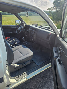 Pickup Mitsubishi L200 2002 2.5 l Diesel 85 kW nova stk,ek - 11