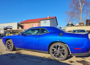 Dodge Challenger - 11