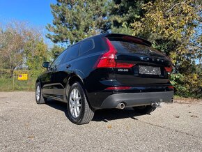 VOLVO XC60 Hybrid T8 Twin Engine MOMENTUM 2.0i AT8 AWD - 11