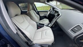 Volvo XC60 2.4 D4 Ocean Race AWD - 11