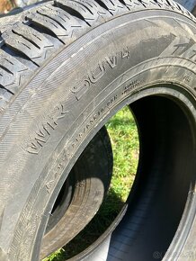 Zimné pneu Nokian 215/65 r16 - 11