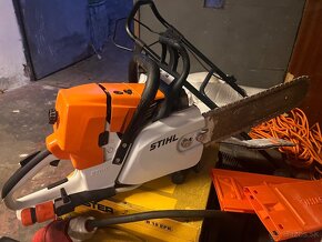 STIHL GS 461 zánovní motorová pila na stavební materiály - 11