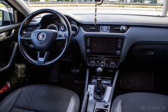 Škoda Octavia Combi 2.0 TDI Scout DSG 4x4 EU6 - 11