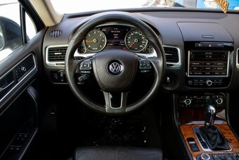 Volkswagen Touareg II 3.0 V6 TDI 240k BlueMotion TOP STAV - 11