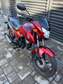 Honda cbf125 A1 - 11