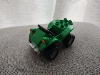 LEGO DUPLO figurky a dopravne prostriedky - 11