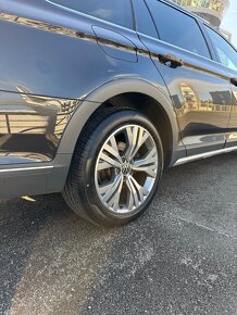 VOLKSWAGEN PASSAT ALLTRACK 4-MOTION 2022 DSG - 11