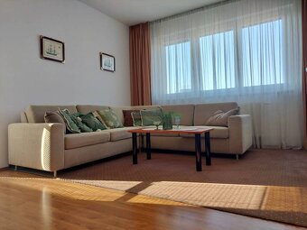 Vzdušný a príťažlivý 2izb 66m2 +12m2 terasa, klíma, parkovan - 11