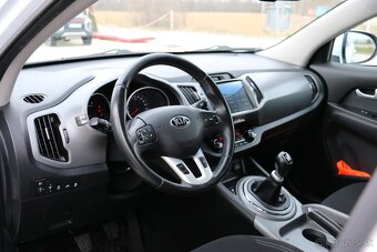 KIA SPORTAGE 2,0 CRDi AWD Platinum 1.majitel Slovak - 11