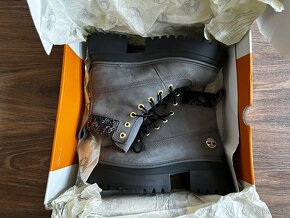 Timberland Sky 6 inch dámske čižmy  (38) - 11