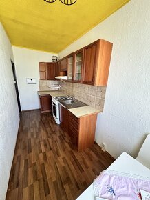 SUPER CENA 3 izbový byt 63 m2, 6/7, Sereď Garbiarska 98.000€ - 11