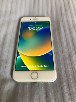 Apple iPhone 8 White - 11