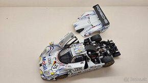 1:18 PORSCHE 911 GT1 No.25 - 11