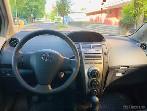 Toyota YARIS 1,0 VVT-i, 2009, 29.000 km, kúpená v SR - 11