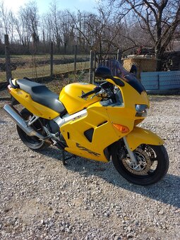 Honda vfr 800fi šport turing - 11