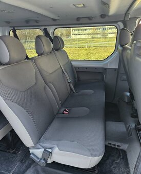 Opel Vivaro Passenger 2.0 84KW 2013 9 miest - 11