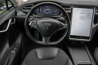 Tesla model S. - 11