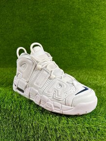 Skvelý darček Nike Uptempo - 11