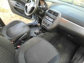 Fiat Grande Punto - 11