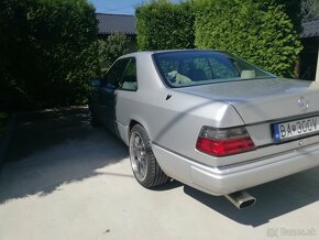 Mercedes w124 coupe 2.3 Benz. - 11