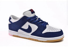 Nike SB Dunk Low Los Angeles Dodgers - 11