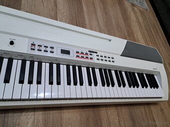 Predám Digitálne Stage Piáno- KURZWEIL KA 70 - 11