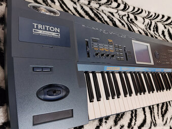 Korg TRITON EXTREME - 11