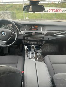 BMW 530d Touring - 11