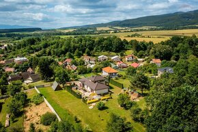 Štýlový víkendový dom v Strážovských vrchoch s dvojgarážou a - 11