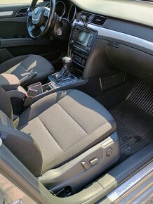 Superb 2.0 TDI Elegance - 11