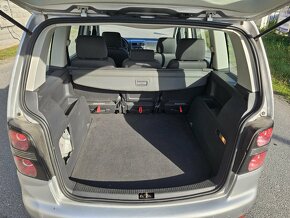 VW Touran 1.9TDI DSG model rok 2010 - 11