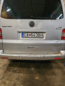 VW T5 MULTIVAN 2.5 4x4 - 11