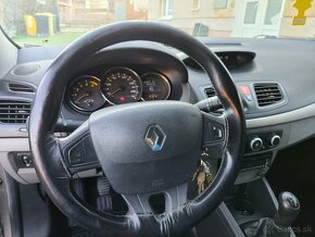 Renault Mégane 1,5 dci 66Kw - 11