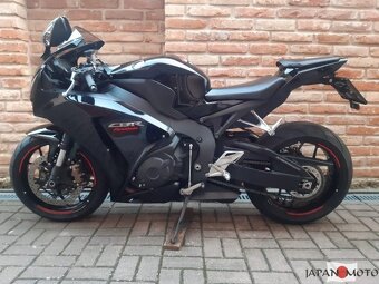 Honda CBR1000 RR - 11