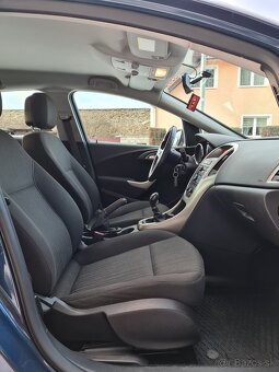 Opel Astra 1.3 CDTI - 11