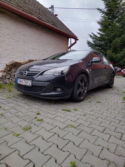 Opel astra gtc 2012 - 11